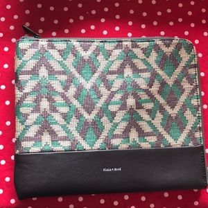 Pixie & Mood clutch holdall